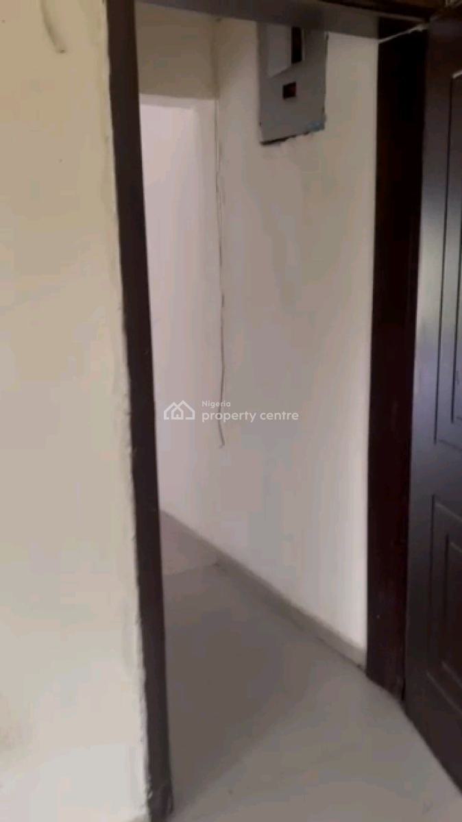 Decent Mini Upflat ,tilled with Kitchen Cabinet in a Well Secured Gate, Owodunni Street, Iwaya, Yaba, Lagos, Mini Flat (room and Parlour) for Rent