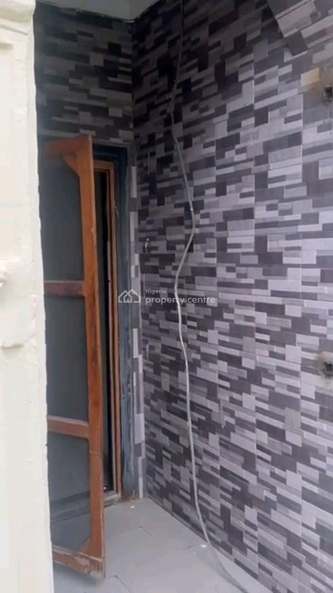 Decent Mini Upflat ,tilled with Kitchen Cabinet in a Well Secured Gate, Owodunni Street, Iwaya, Yaba, Lagos, Mini Flat (room and Parlour) for Rent