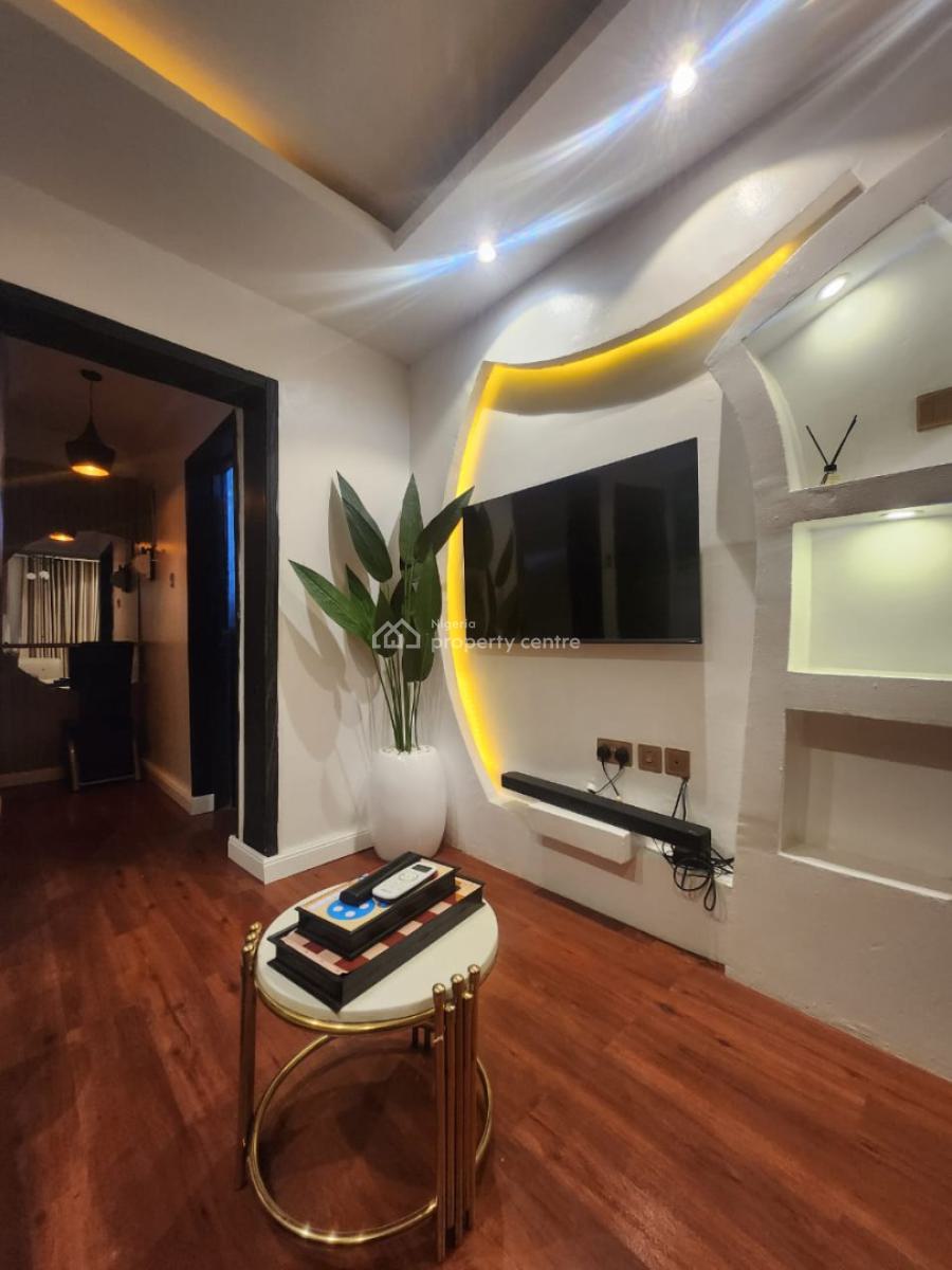 One Bedroom, Ikeja, Lagos, Mini Flat (room and Parlour) Short Let
