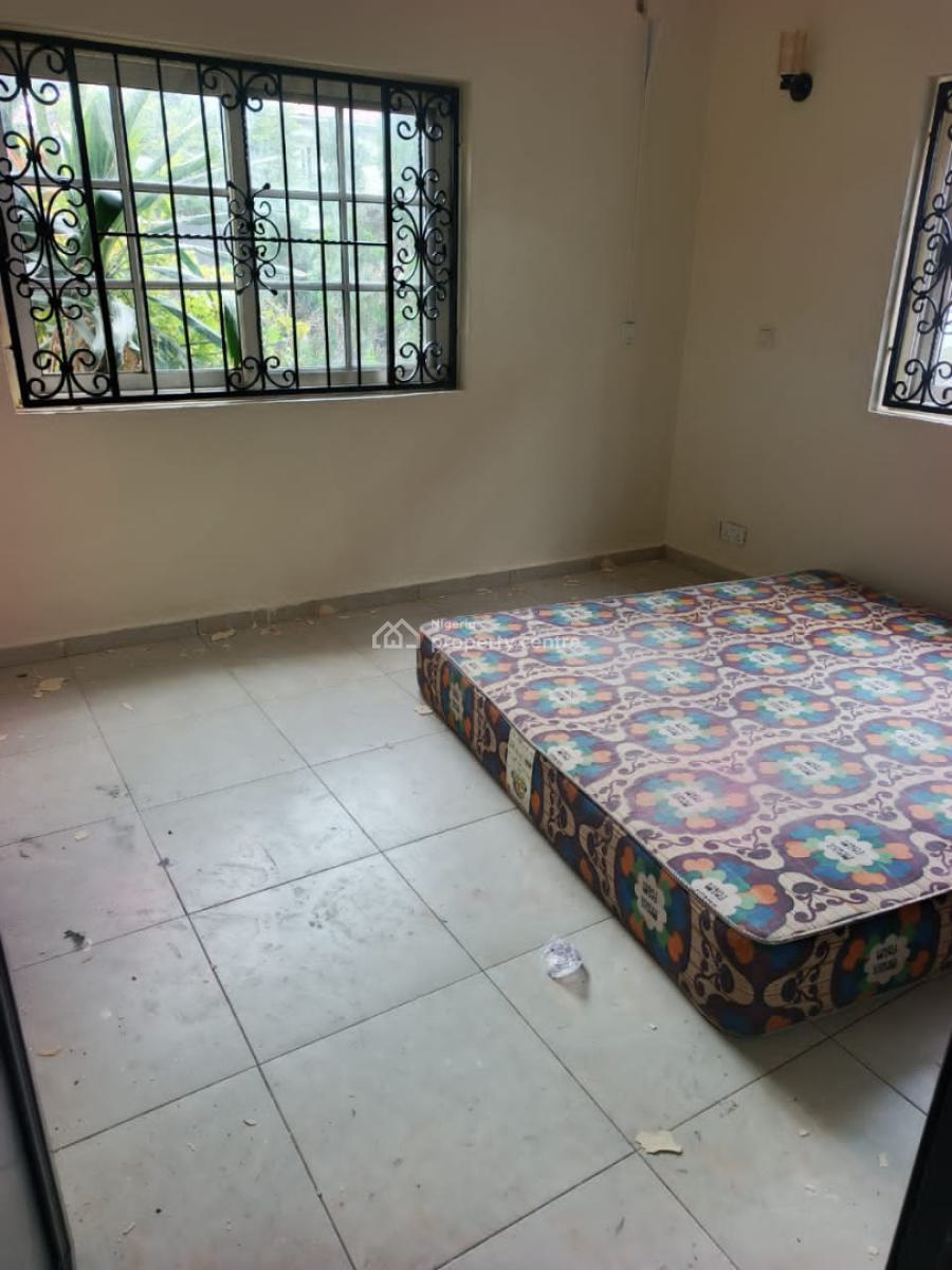 an Exquisite 3 Bedroom Apartment, U3 Estate, Lekki Right, Lekki Phase 1, Lekki, Lagos, Flat / Apartment for Rent