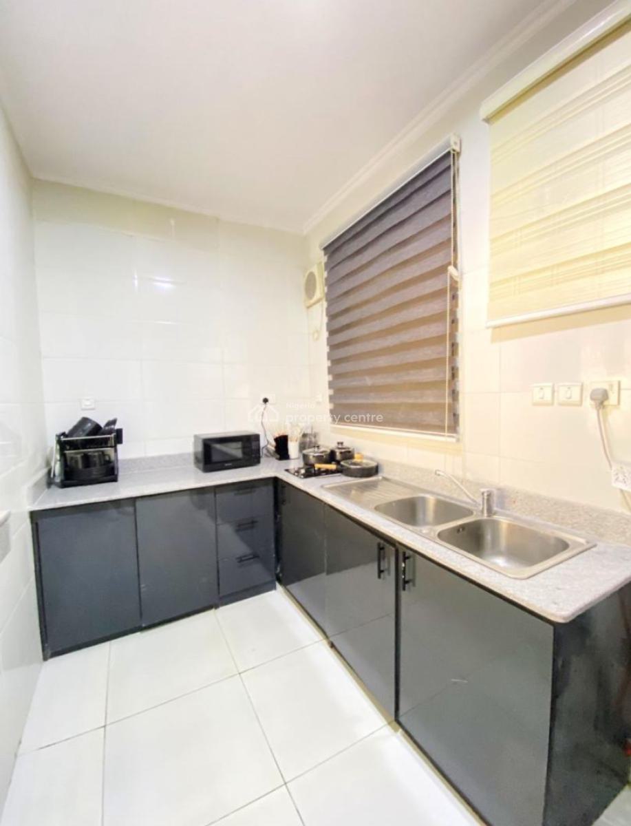 Exquisite 3 Bedroom Apartment, Cardogan Estate, Osapa, Lekki, Lagos, Flat / Apartment Short Let