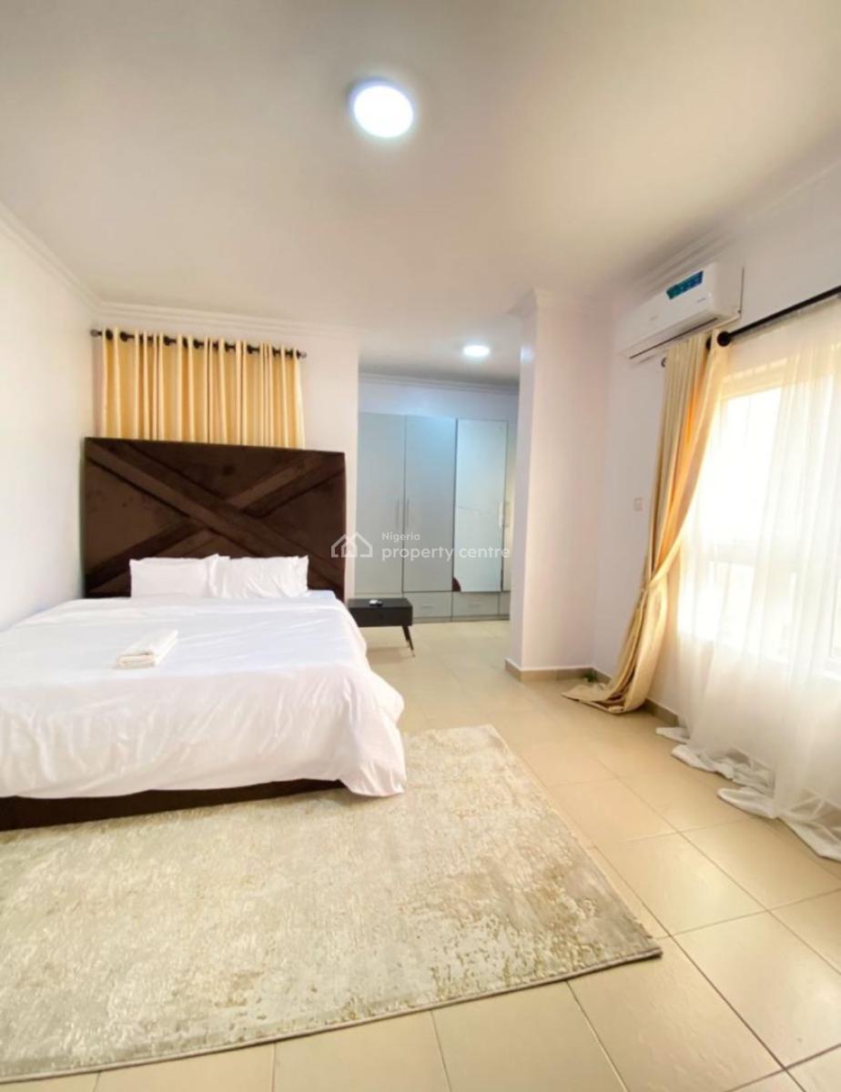 Exquisite 3 Bedroom Apartment, Cardogan Estate, Osapa, Lekki, Lagos, Flat / Apartment Short Let