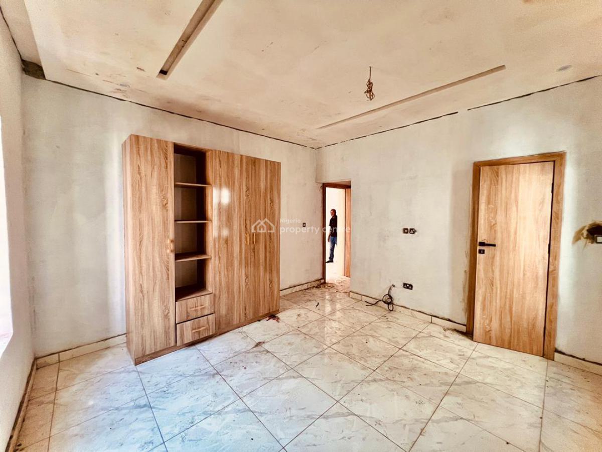 3 Bedroom Apartment, Ologolo, Lekki, Lagos, Flat / Apartment for Sale