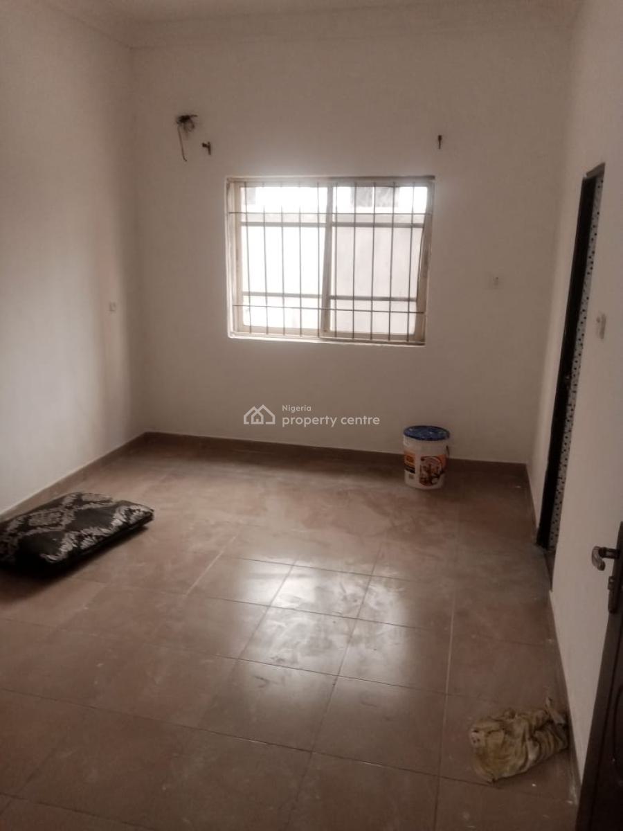 a Standard Room and Parlor, Mobil Road, Ilaje, Ajah, Lagos, Mini Flat (room and Parlour) for Rent