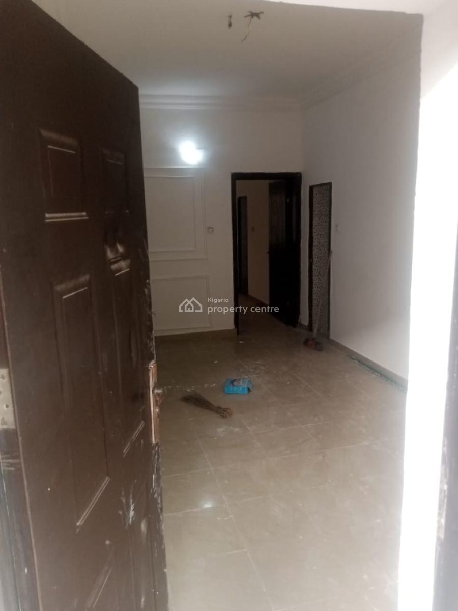 a Standard Room and Parlor, Mobil Road, Ilaje, Ajah, Lagos, Mini Flat (room and Parlour) for Rent