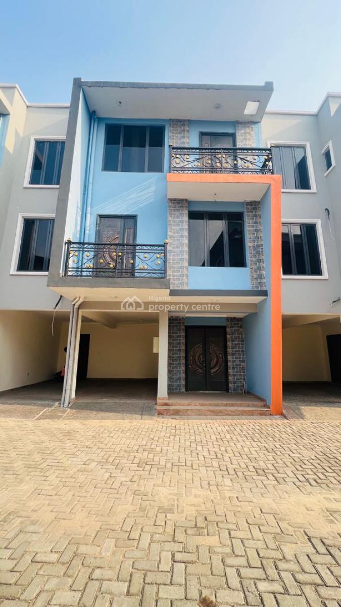 Exquisite Very Spacious 4 Bedroom Terrace + Bq, Jibowu, Yaba, Lagos, Terraced Duplex for Sale