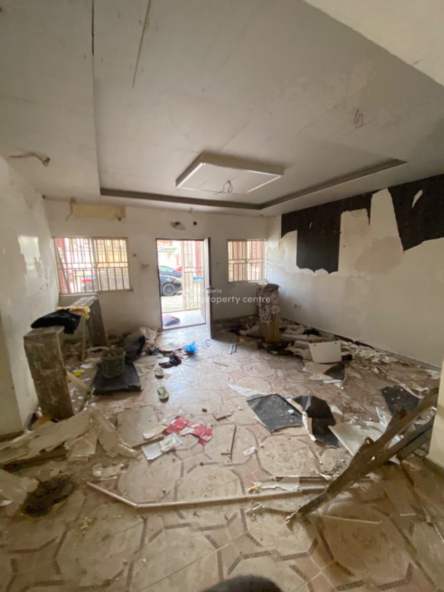 2 Bedroom Flat, Ground Floor, Tarred Road, Off Amino Kano, Wuse 2, Abuja, Flat / Apartment for Rent