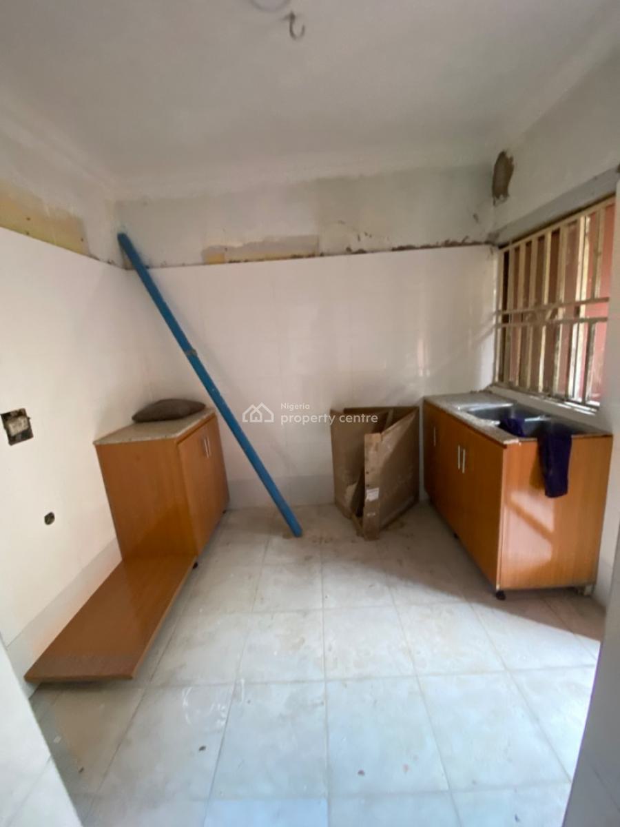 2 Bedroom Flat, Ground Floor, Tarred Road, Off Amino Kano, Wuse 2, Abuja, Flat / Apartment for Rent