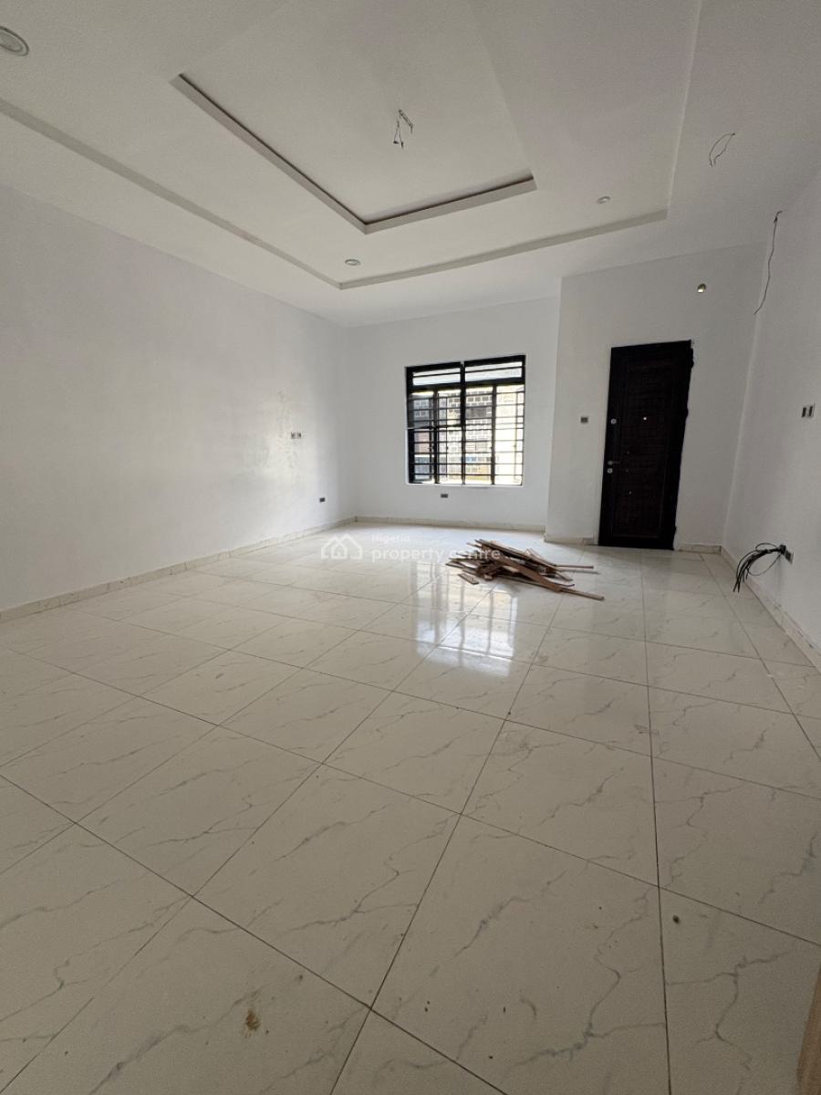 Standard Master Room Shared Apartment, Ocean Harbour Estate Orchid Road, Lafiaji, Lekki, Lagos, Flat / Apartment for Rent