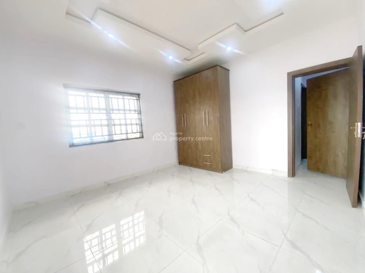 a Well Maintained Specious 3 Bedroom Flat, Isheri, Magodo, Lagos, Flat / Apartment for Rent
