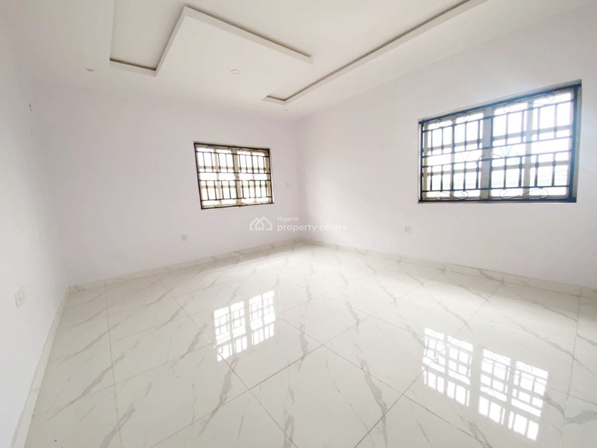 a Well Maintained Specious 3 Bedroom Flat, Isheri, Magodo, Lagos, Flat / Apartment for Rent