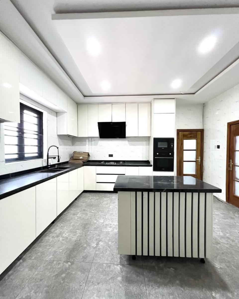 4 Bedroom Terrace Duplex -- Global C of O, Orchid Road, Lekki, Lagos, Terraced Duplex for Sale