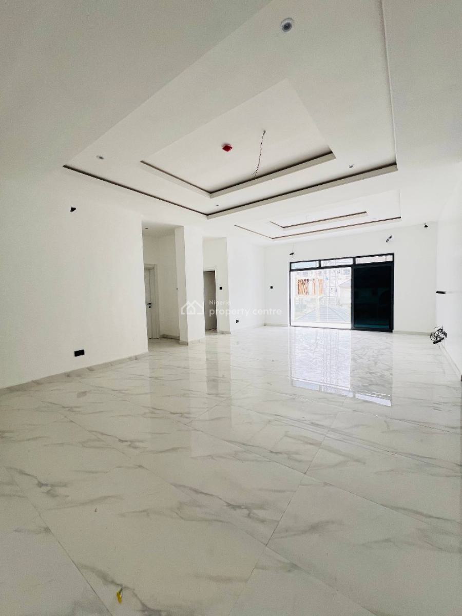 3 Bedroom Apartment + Bq, in a Gated and Secured Estate, Lekki Phase 1, Lekki, Lagos, Block of Flats for Sale