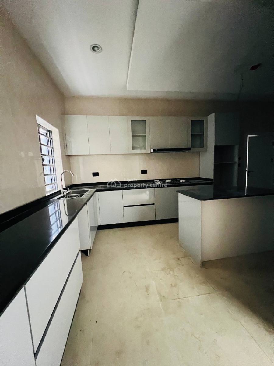 3 Bedroom Apartment + Bq, in a Gated and Secured Estate, Lekki Phase 1, Lekki, Lagos, Block of Flats for Sale