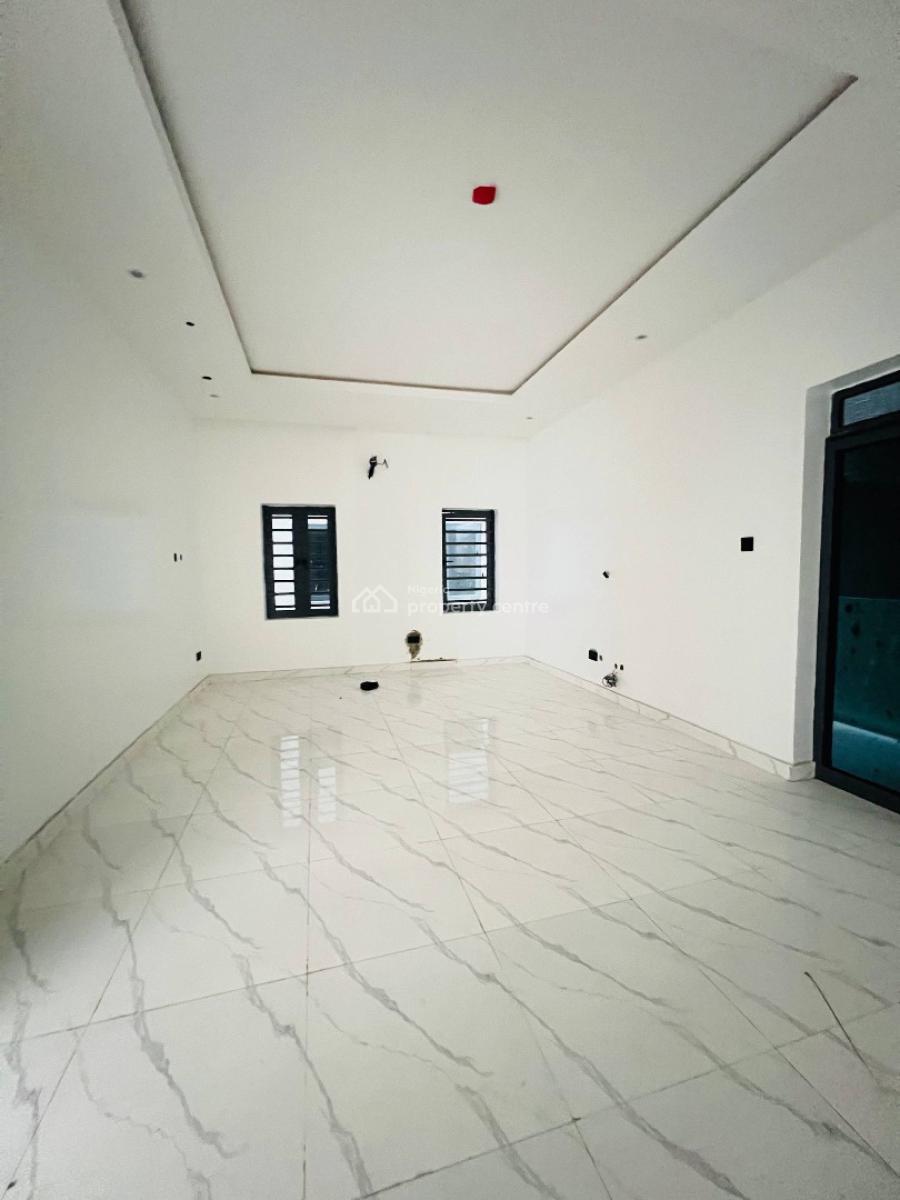 3 Bedroom Apartment + Bq, in a Gated and Secured Estate, Lekki Phase 1, Lekki, Lagos, Block of Flats for Sale
