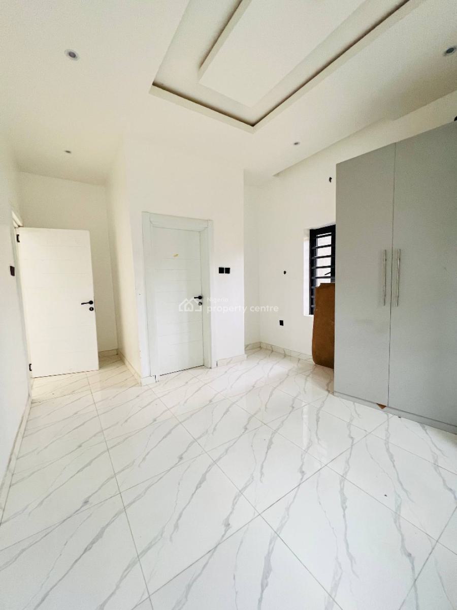 3 Bedroom Apartment + Bq, in a Gated and Secured Estate, Lekki Phase 1, Lekki, Lagos, Block of Flats for Sale