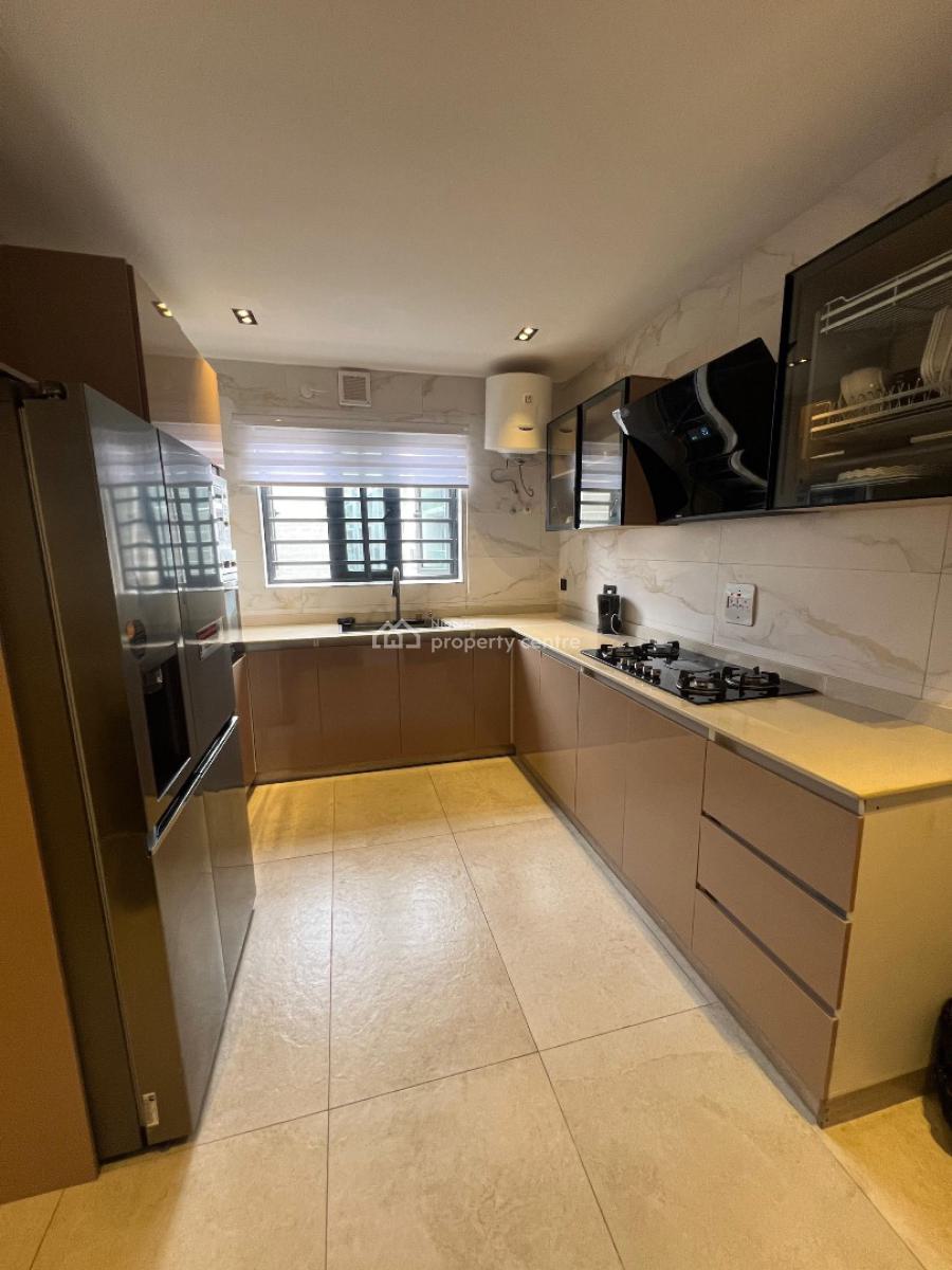 Luxury 2 Bedroom Flat with a Excellent Amenities, Callis Court,ebun-olu Adegboruwa Lane,off Freedom Way ,lekki Phase 1, Lekki Phase 1, Lekki, Lagos, Flat / Apartment Short Let