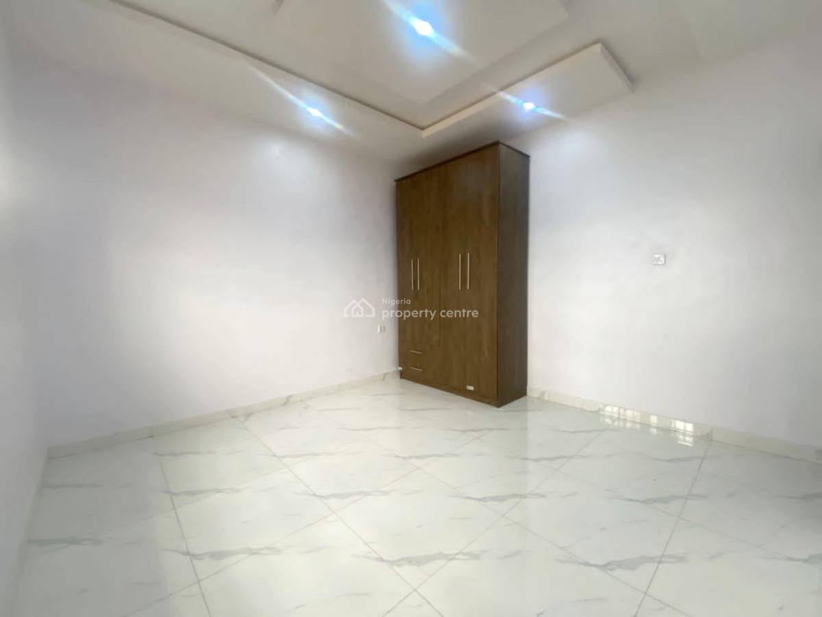 Luxury 3 Bedroom Apartment, Gra Phase 1, Magodo, Lagos, Flat / Apartment for Rent