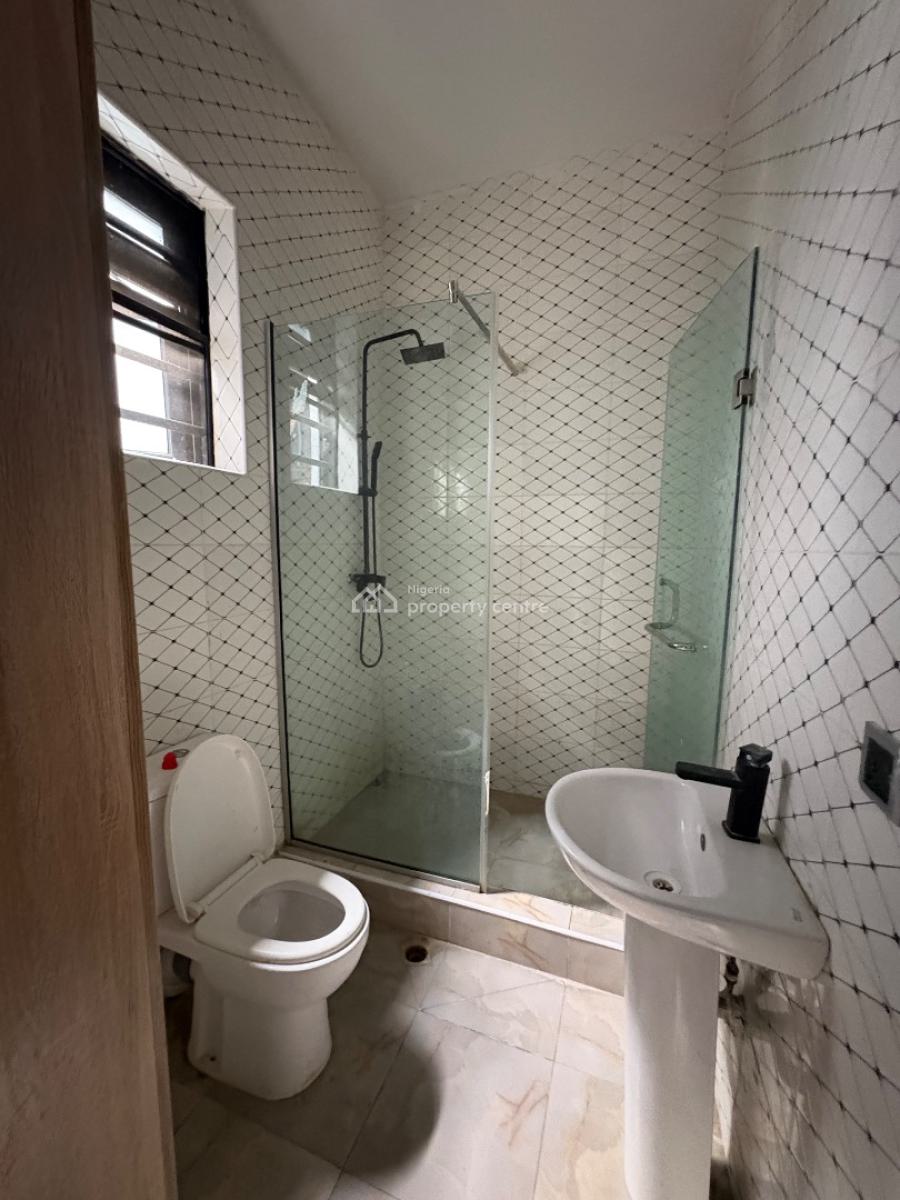 Single Room Shared Apartment Fully Serviced, Ocean Harbour Estate Orchid Lekki, Lafiaji, Lekki, Lagos, House for Rent