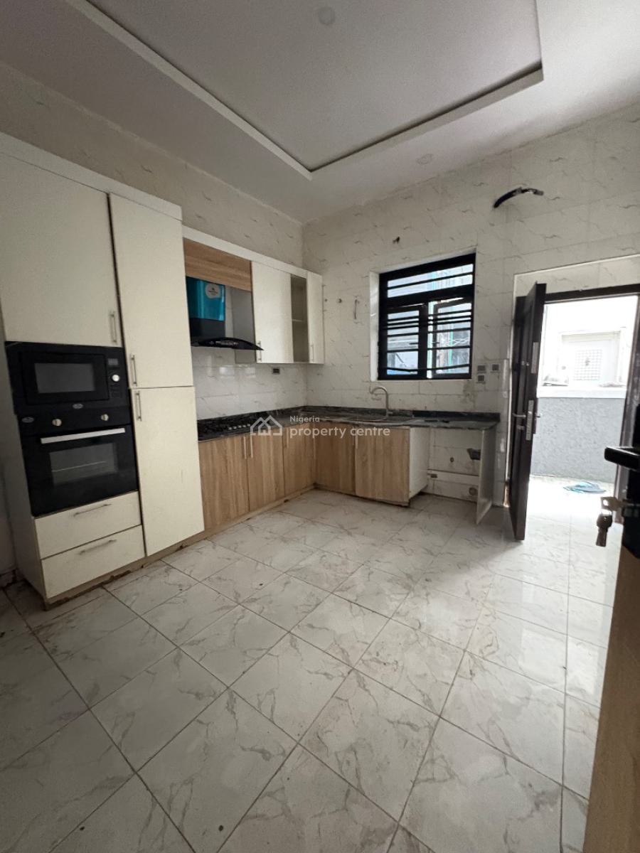 Single Room Shared Apartment Fully Serviced, Ocean Harbour Estate Orchid Lekki, Lafiaji, Lekki, Lagos, House for Rent