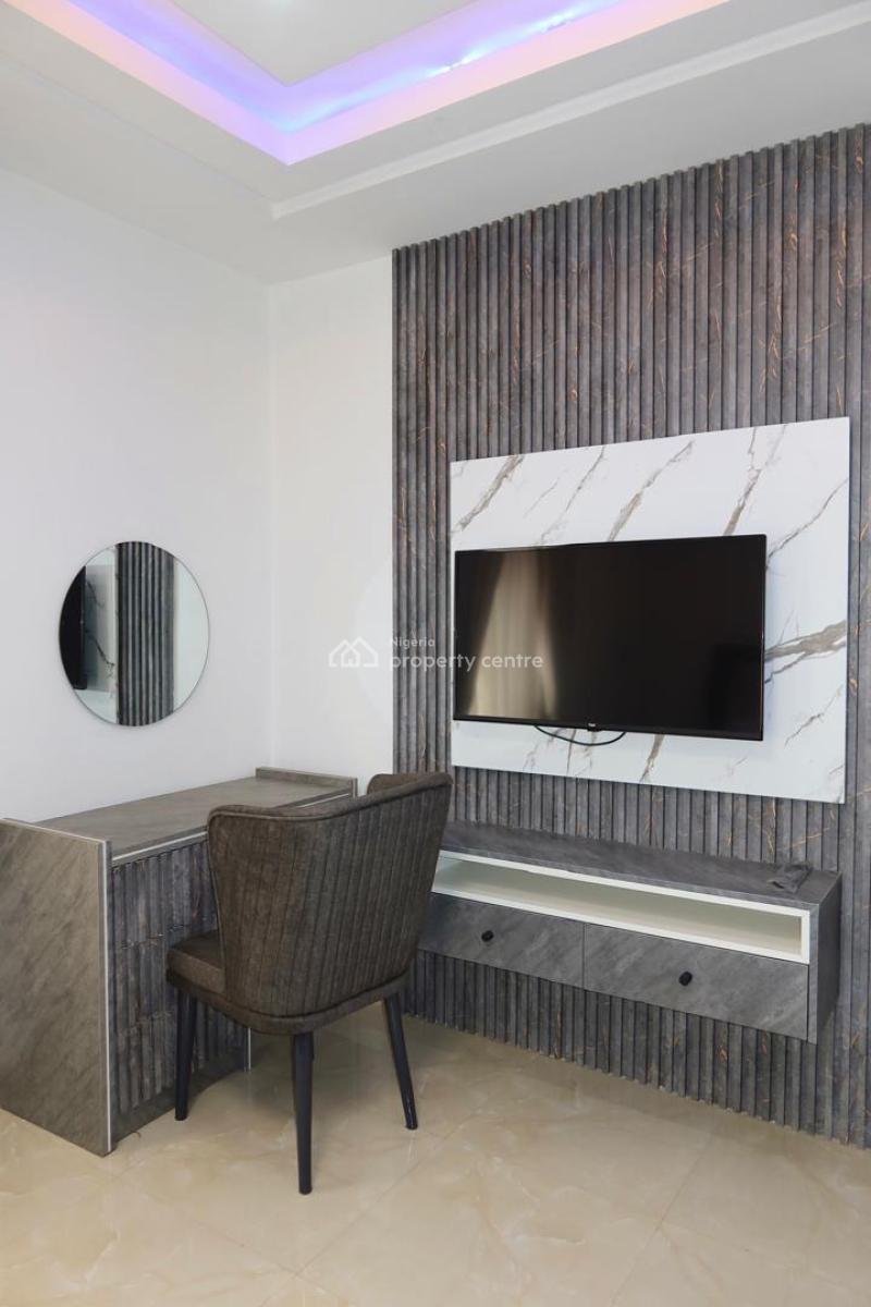 Fully Furnished 2 Bedroom Apartment, Brains and Hammers Estate Phase 3, Galadimawa, Abuja, Flat / Apartment Short Let