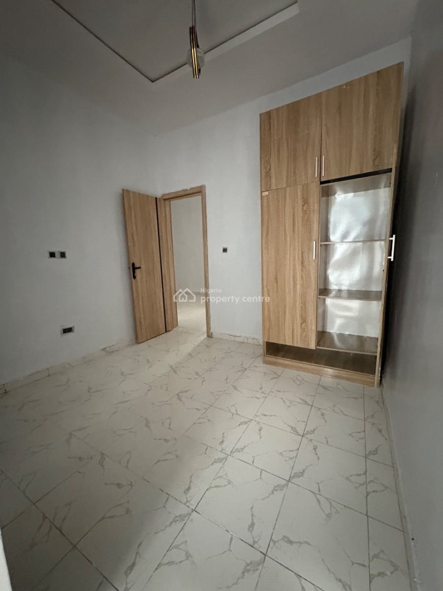 a Very Spacious Mini Flat Fully Serviced Estate, Ocean Harbour Estate Orchid, Lafiaji, Lekki, Lagos, Mini Flat (room and Parlour) for Rent