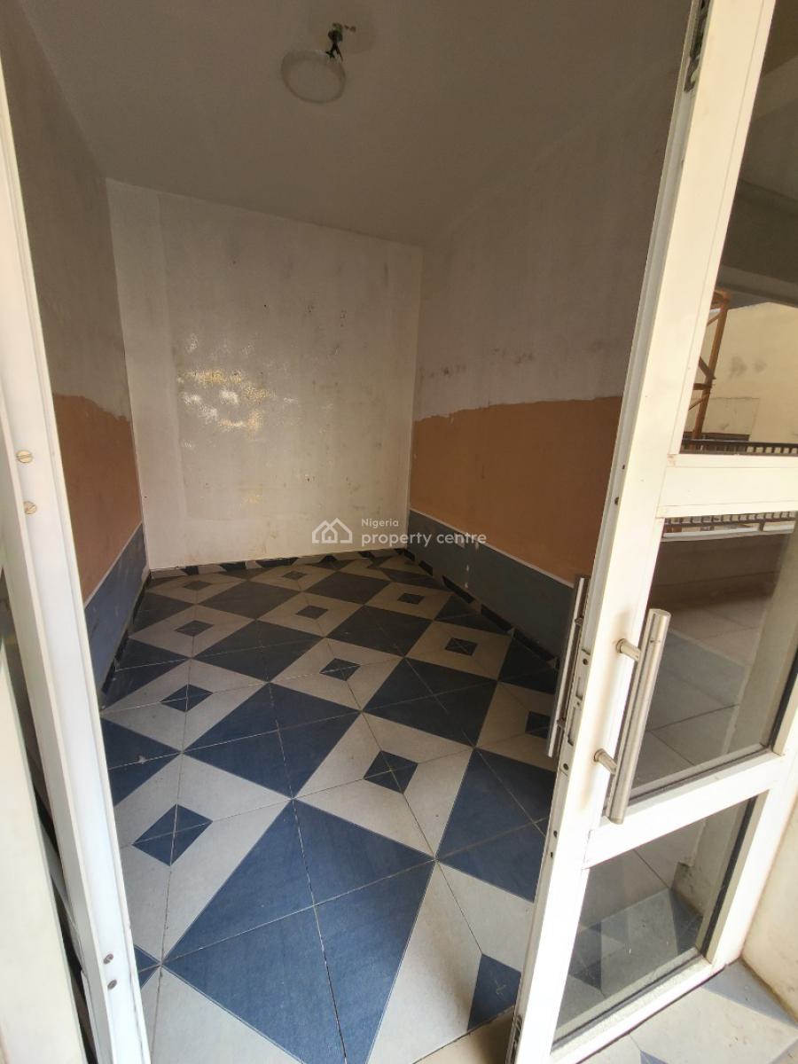 Office Shop Space in Ultra Modern Market, Ultra Modern Market Ogba, Ogba, Ikeja, Lagos, Shop for Rent