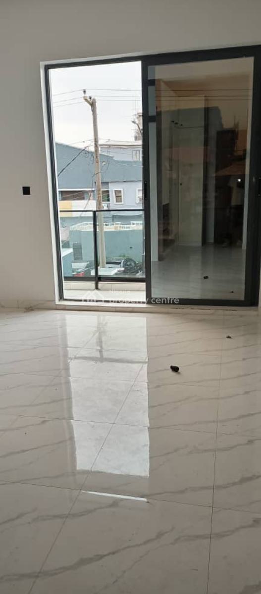 Brand New 3 Bedroom Apartment with Swimming Pool, Lekki Phase 1, Lekki, Lagos, Flat / Apartment for Sale