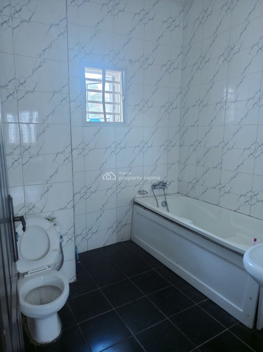 Specious 3 Bedroom Block of Flat, Main, Mabushi, Abuja, Flat / Apartment for Rent