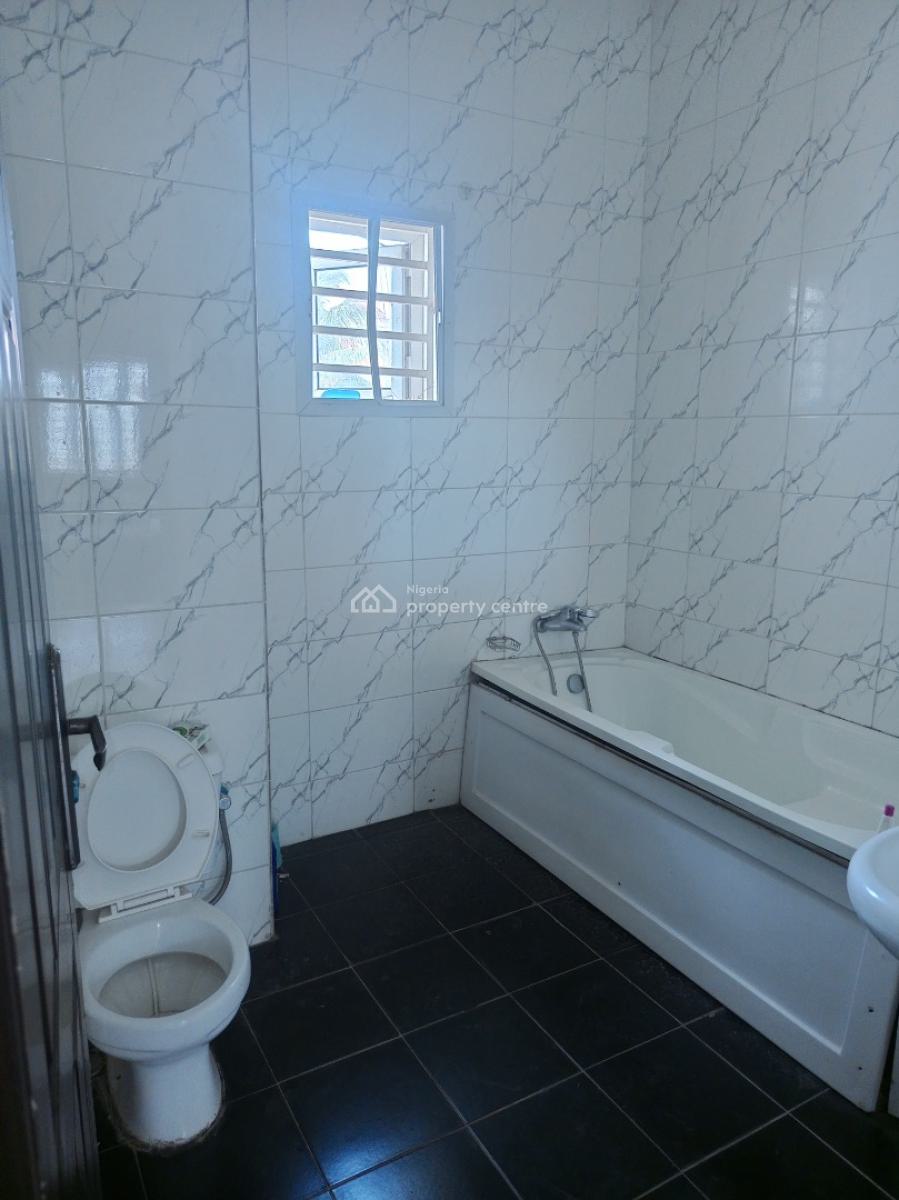 Specious 3 Bedroom Block of Flat, Main, Mabushi, Abuja, Flat / Apartment for Rent