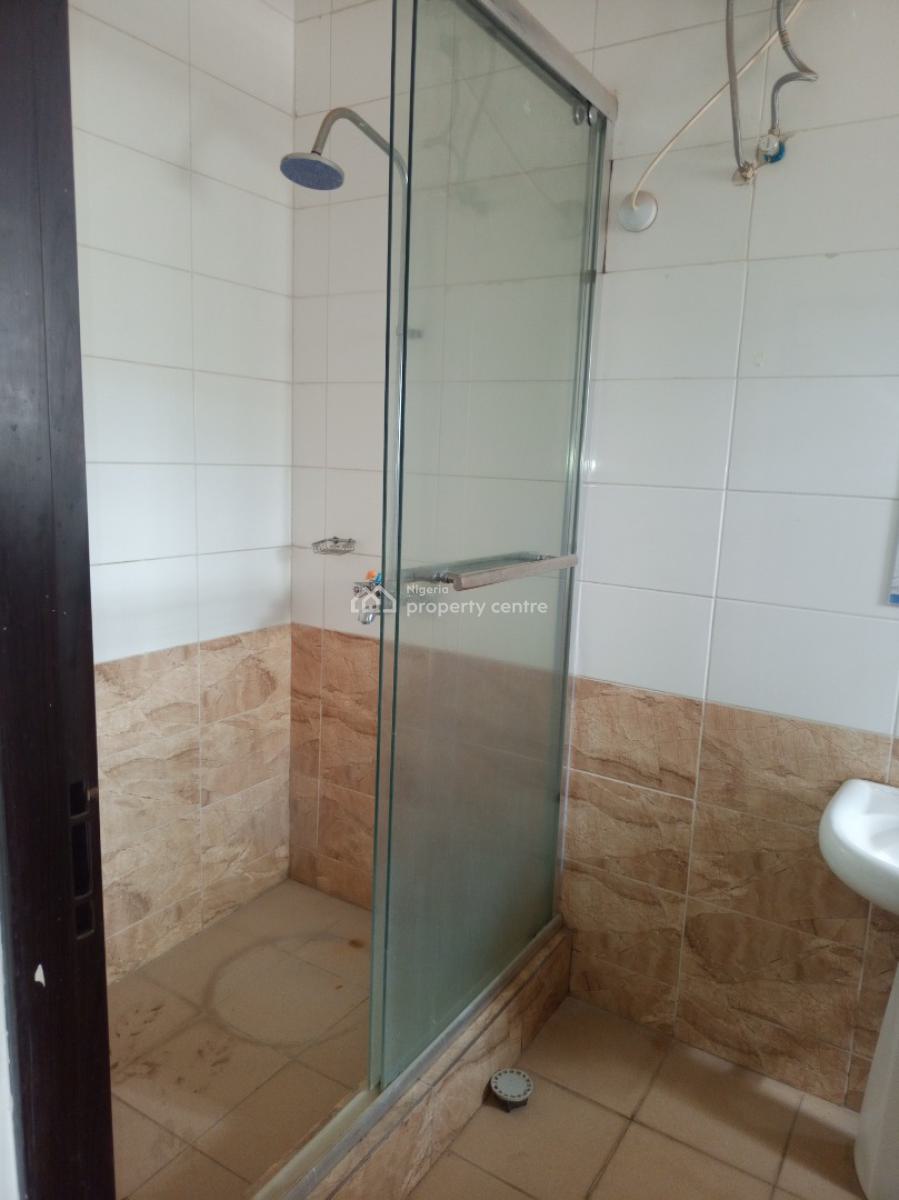 Specious 3 Bedroom Block of Flat, Main, Mabushi, Abuja, Flat / Apartment for Rent