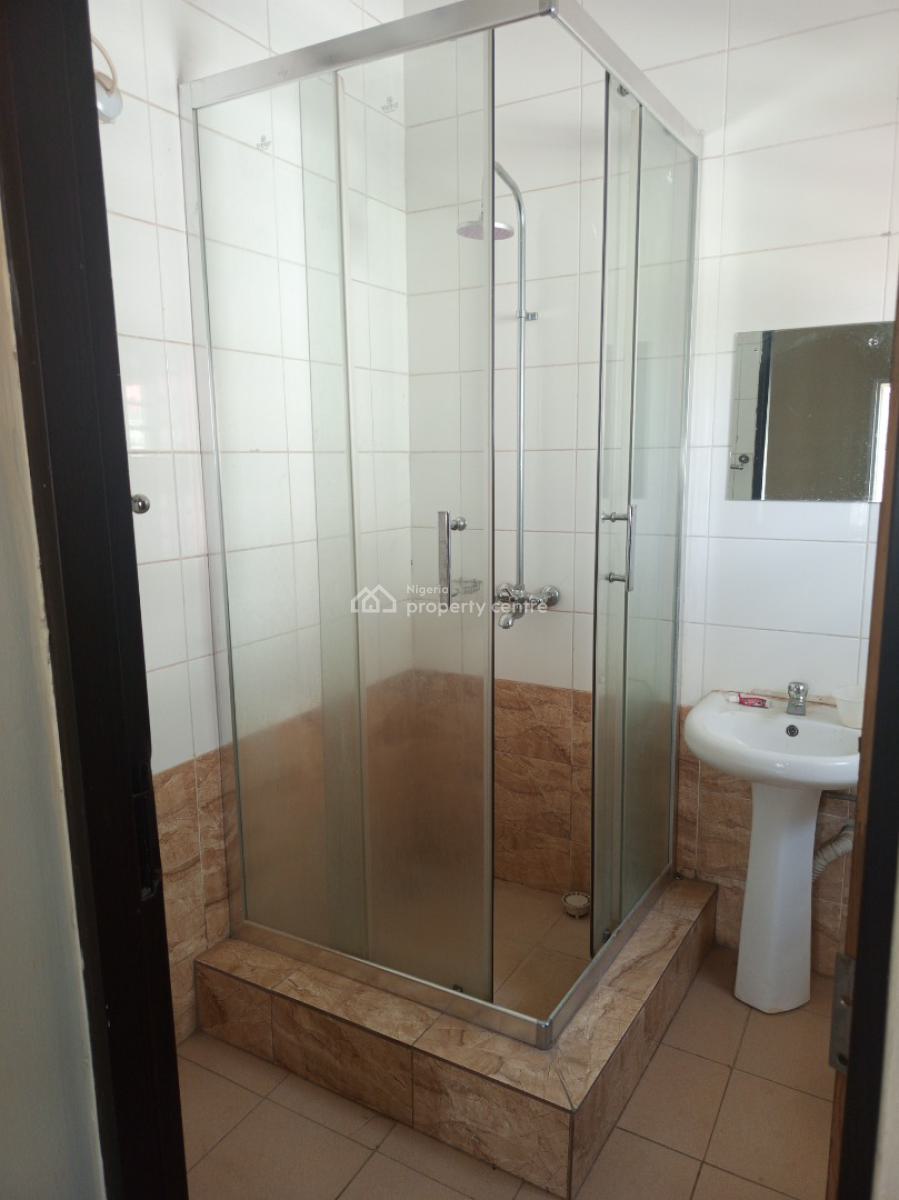 Specious 3 Bedroom Block of Flat, Main, Mabushi, Abuja, Flat / Apartment for Rent