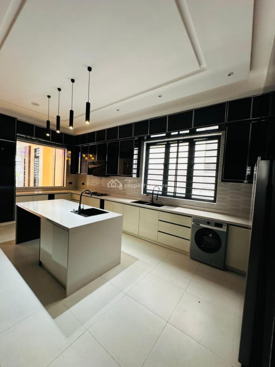 Sophisticated 5 Bedroom Fully-detached Duplex with Pool and Bq, Lekky County, Lekki, Lagos, Semi-detached Duplex for Sale
