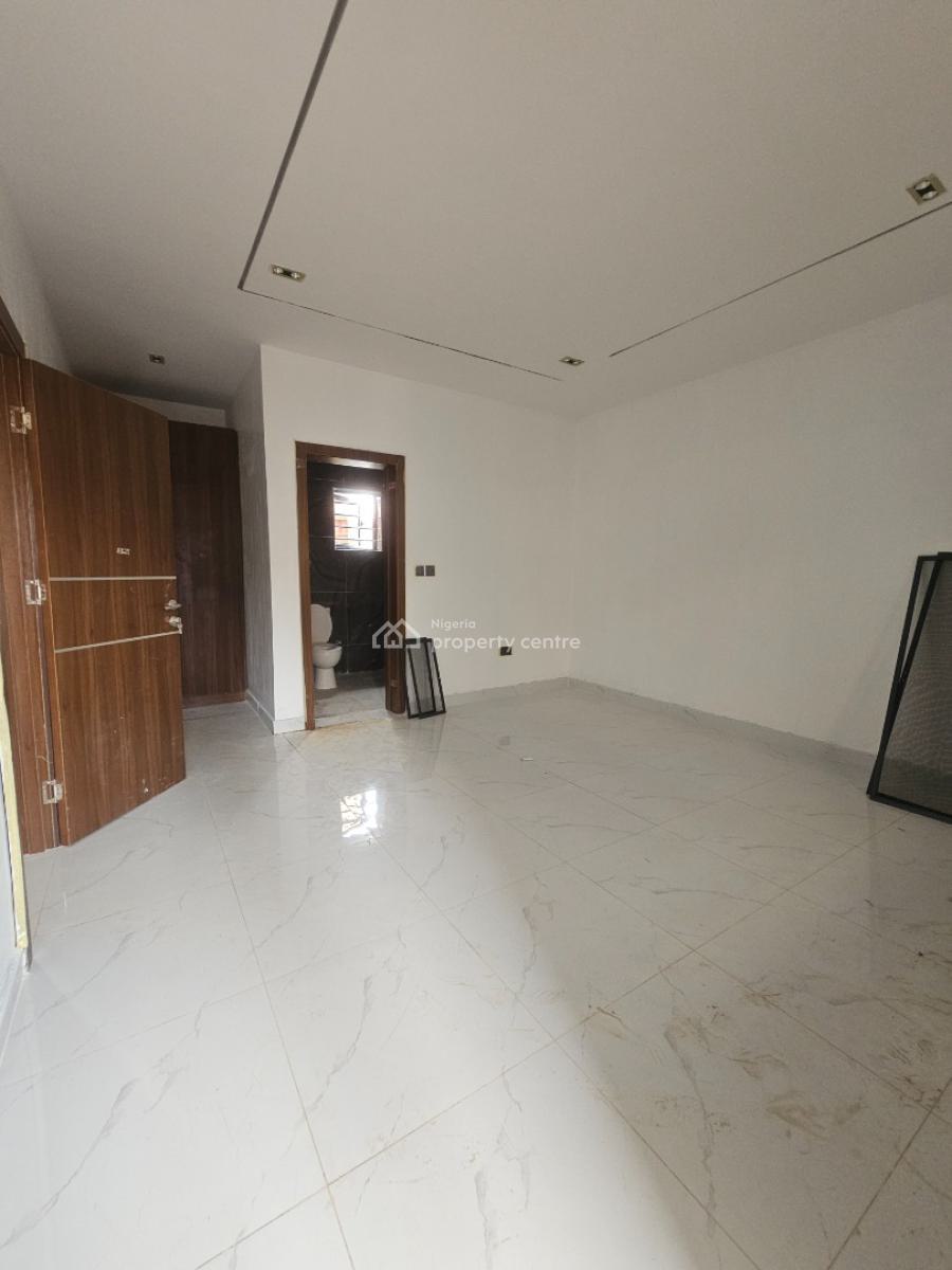 Luxuriously  Built 4 Bedroom Semi Detached, Gra Phase 1, Magodo, Lagos, Semi-detached Duplex for Sale