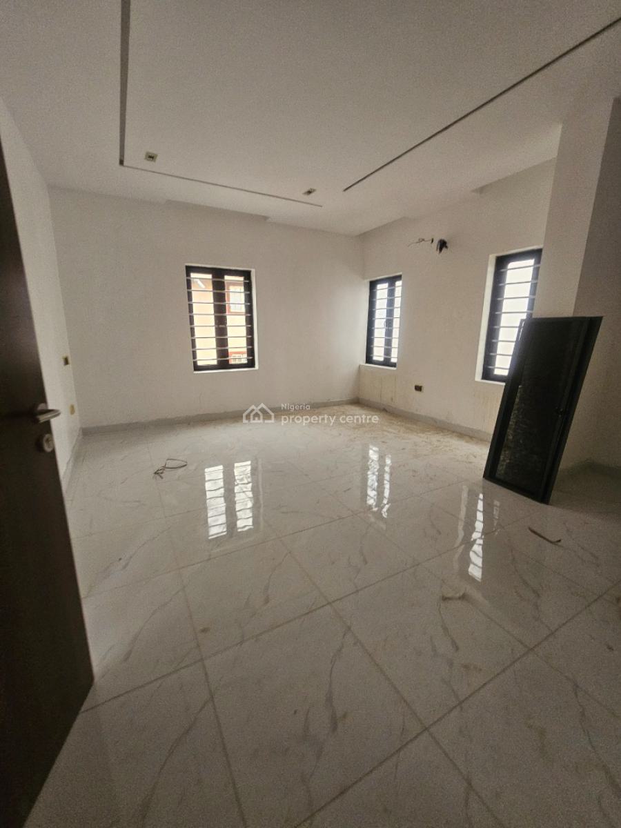 Luxuriously  Built 4 Bedroom Semi Detached, Gra Phase 1, Magodo, Lagos, Semi-detached Duplex for Sale