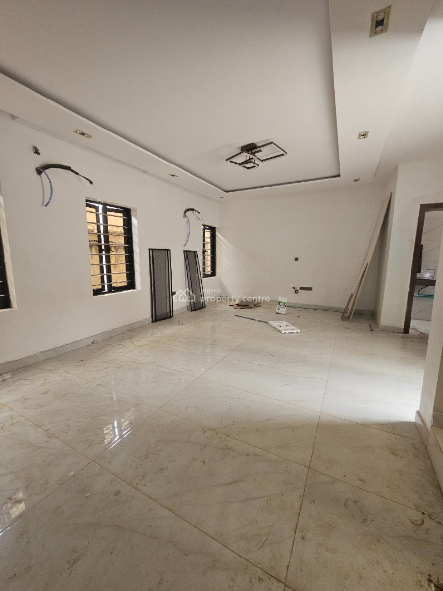 Luxuriously  Built 4 Bedroom Semi Detached, Gra Phase 1, Magodo, Lagos, Semi-detached Duplex for Sale