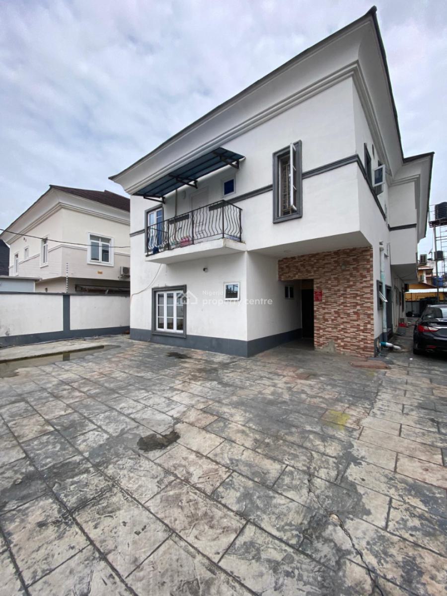 2 Bedroom Apartment, Lekki Phase 1, Lekki, Lagos, Flat / Apartment for Rent