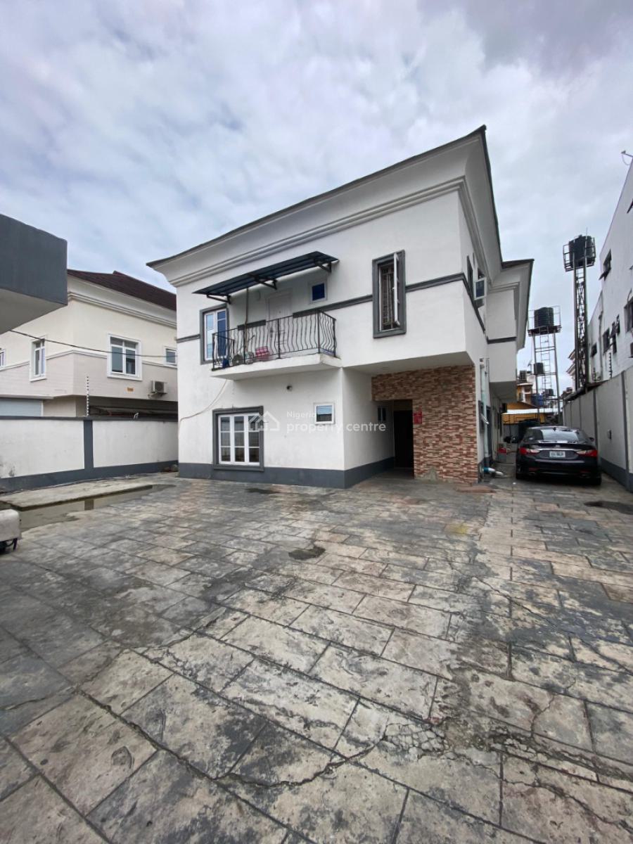 2 Bedroom Apartment, Lekki Phase 1, Lekki, Lagos, Flat / Apartment for Rent