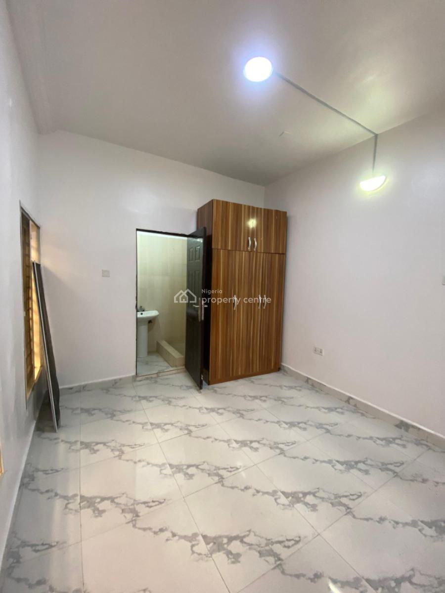 2 Bedroom Apartment, Lekki Phase 1, Lekki, Lagos, Flat / Apartment for Rent