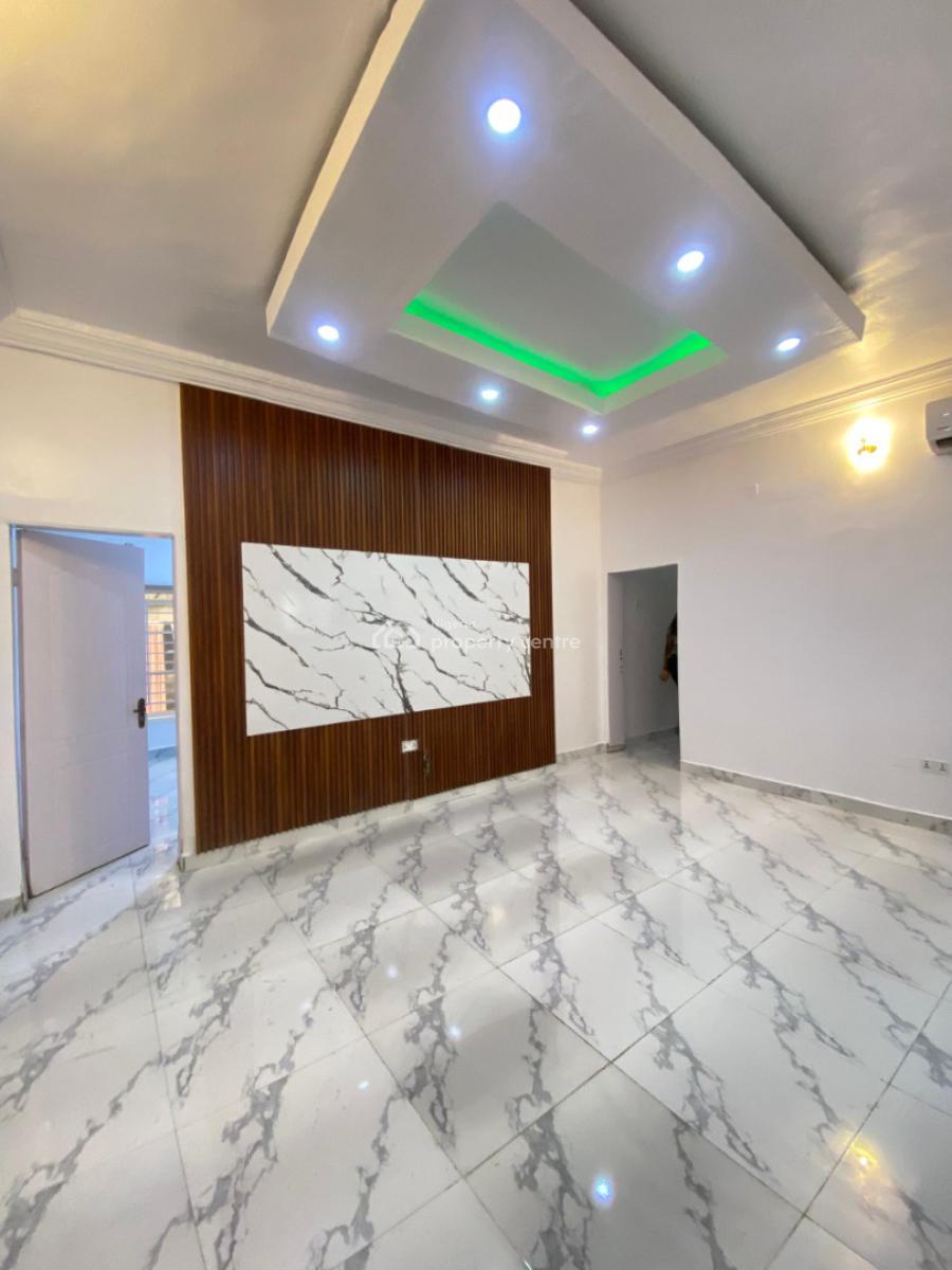 2 Bedroom Apartment, Lekki Phase 1, Lekki, Lagos, Flat / Apartment for Rent