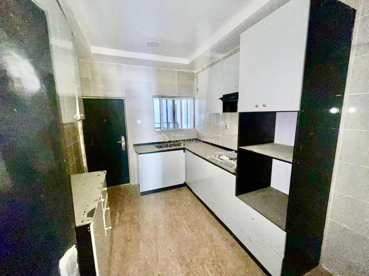 Newly Built 5 Bedroom Terrace Duplex, Guzape District, Abuja, Terraced Duplex for Sale