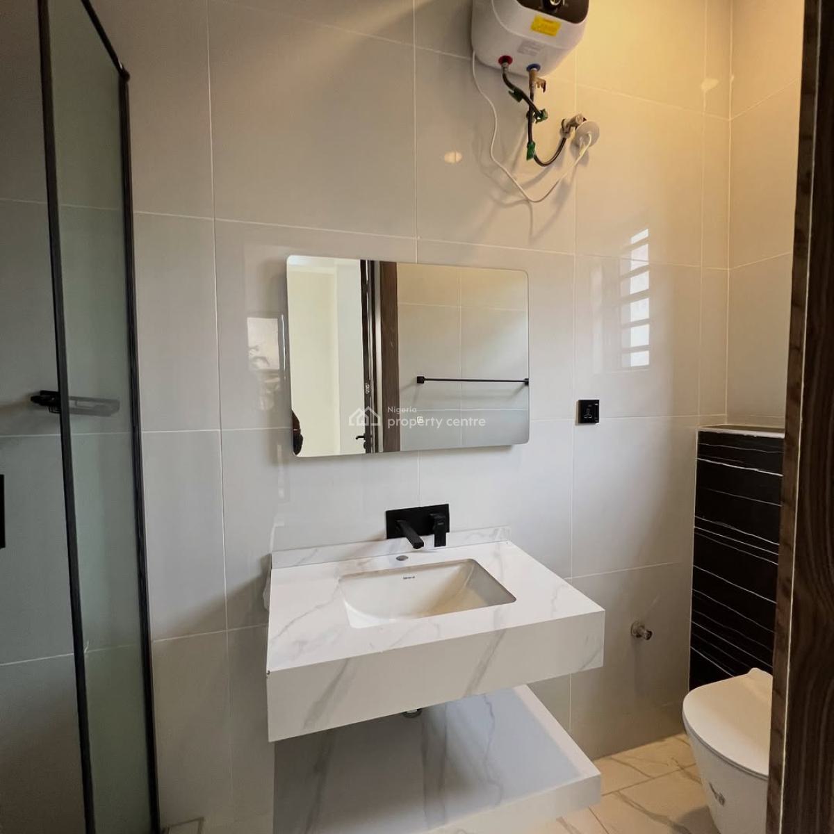 Luxury 2 Bedroom Apartment with Elevator & Pool, Off Admiralty Way, Lekki Phase 1, Lekki, Lagos, Flat / Apartment for Sale