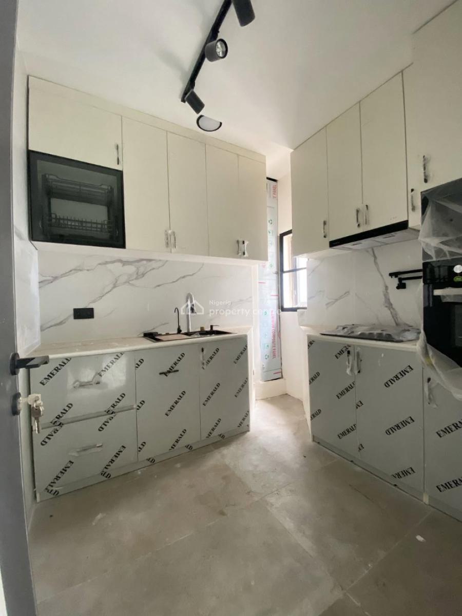 Fully Built 2 Bedroom Serviced Apartment with Swimming Pool., Ikeja Gra, Ikeja, Lagos, Flat / Apartment for Sale