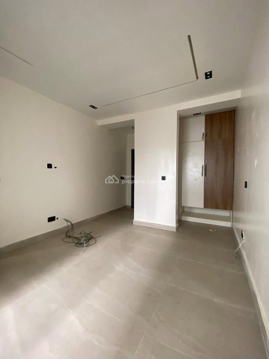Fully Built 2 Bedroom Serviced Apartment with Swimming Pool., Ikeja Gra, Ikeja, Lagos, Flat / Apartment for Sale