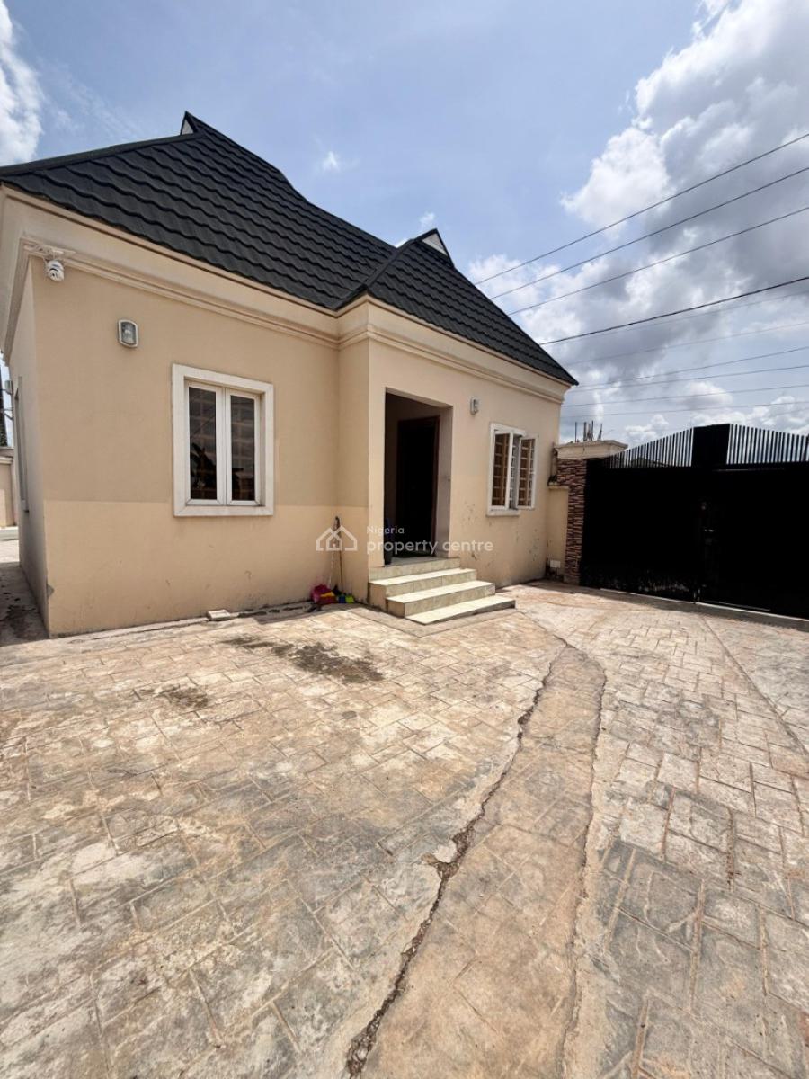 Magnificent 4 Bedroom Fully Detached Duplex, Opere Community Zone 1, Podo Road New Garage, Ibadan, Oyo, Detached Duplex for Sale