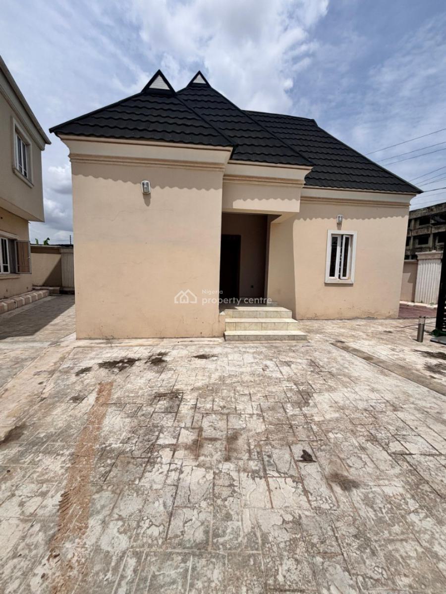 Magnificent 4 Bedroom Fully Detached Duplex, Opere Community Zone 1, Podo Road New Garage, Ibadan, Oyo, Detached Duplex for Sale