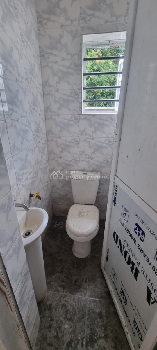 Well Renovated 2 Bedroom Flat Very Easy Access to Road, Atican Beach Estate Road Off, Okun-ajah, Ajah, Lagos, Flat / Apartment for Rent