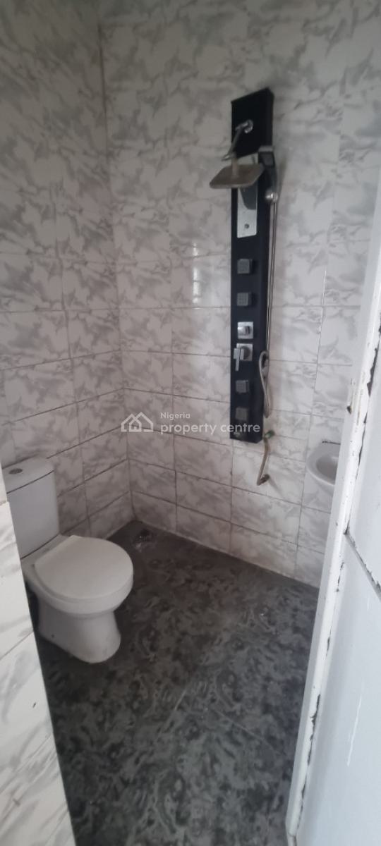 Well Renovated 2 Bedroom Flat Very Easy Access to Road, Atican Beach Estate Road Off, Okun-ajah, Ajah, Lagos, Flat / Apartment for Rent