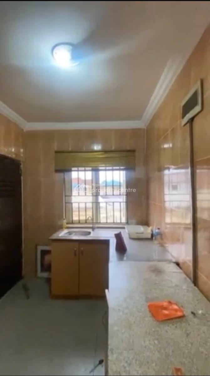 Spacious All En-suite 2 Bed with Big Kitchen & Balcony in an Estate, Gbagada, Lagos, Flat / Apartment for Rent