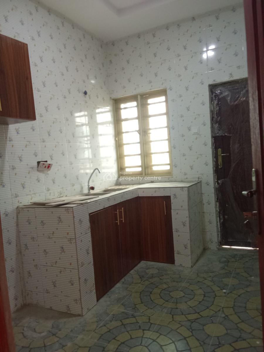 Luxury and Excellent 3 Bedrooms Flat Upstairs, School Gate Southern Estate, Lakowe, Ibeju Lekki, Lagos, House for Rent